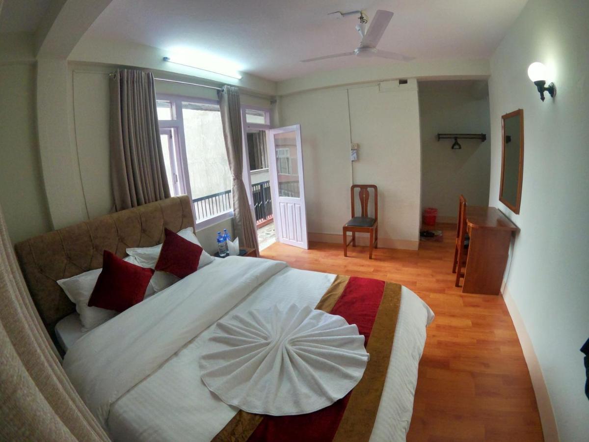 Om Tara Guest House Pvt Ltd Kathmandu Luaran gambar