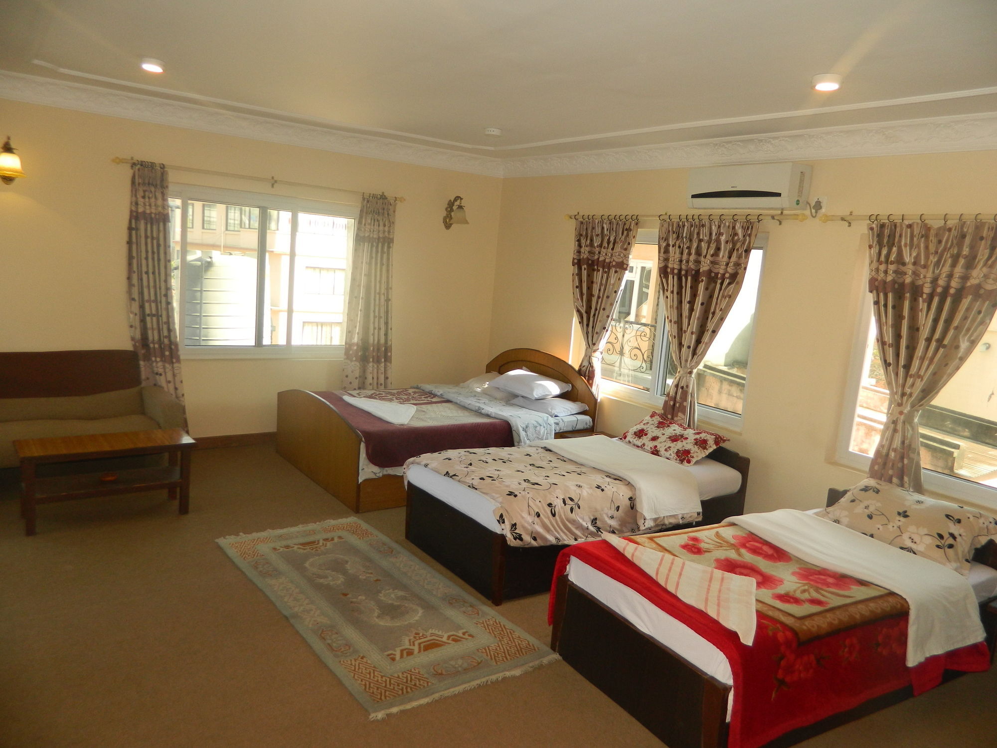 Om Tara Guest House Pvt Ltd Kathmandu Luaran gambar